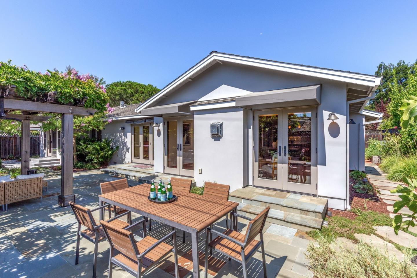 Detail Gallery Image 24 of 30 For 15700 Kavin Ln, Los Gatos,  CA 95030 - 4 Beds | 2/1 Baths
