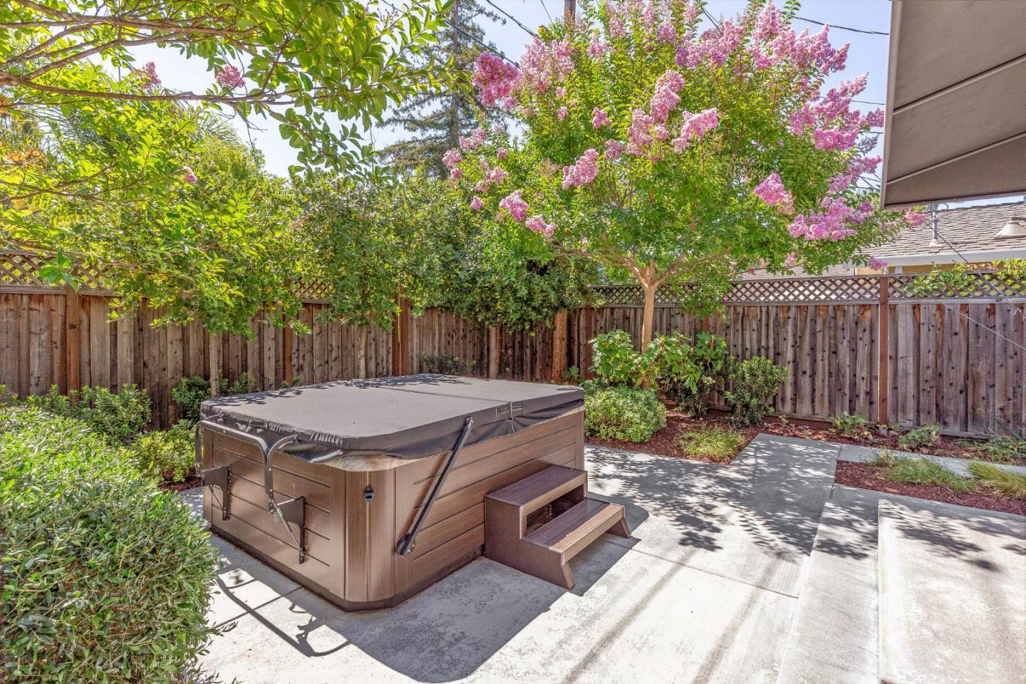 Detail Gallery Image 26 of 30 For 15700 Kavin Ln, Los Gatos,  CA 95030 - 4 Beds | 2/1 Baths