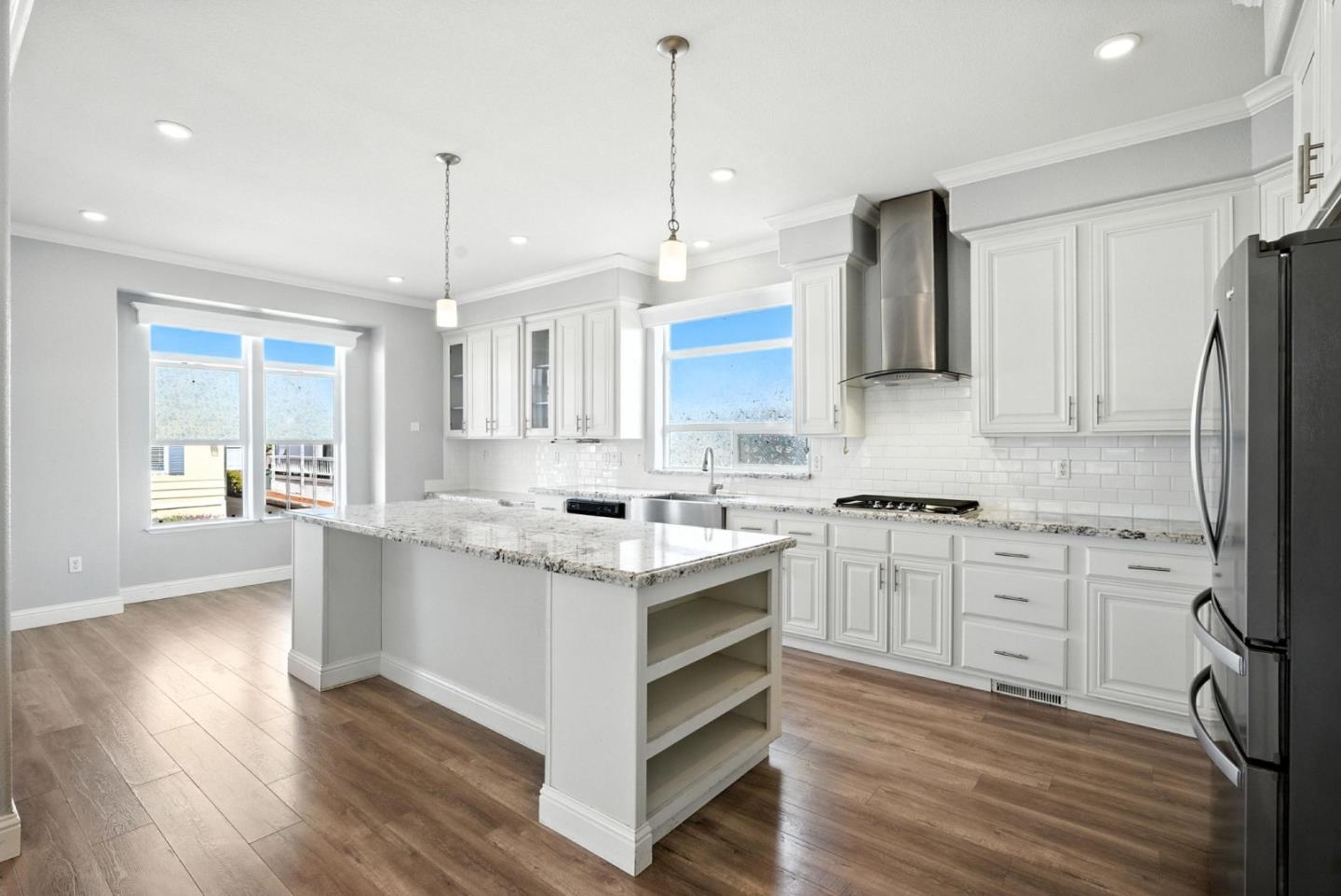Detail Gallery Image 6 of 71 For 1225 Vienna Dr #666,  Sunnyvale,  CA 94089 - 3 Beds | 2 Baths