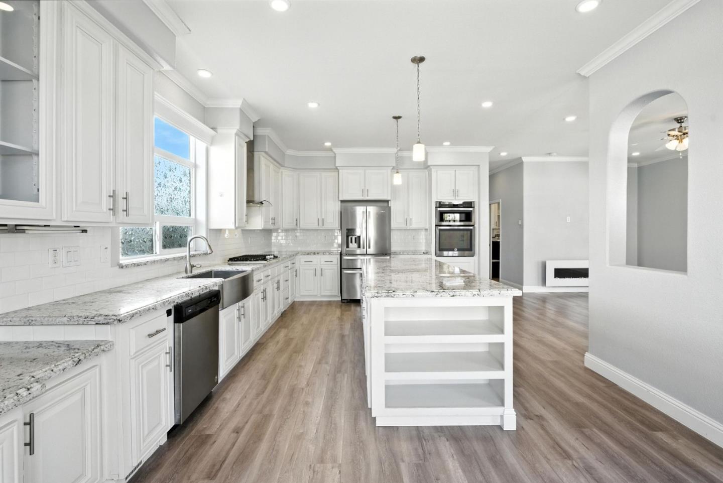 Detail Gallery Image 9 of 71 For 1225 Vienna Dr #666,  Sunnyvale,  CA 94089 - 3 Beds | 2 Baths
