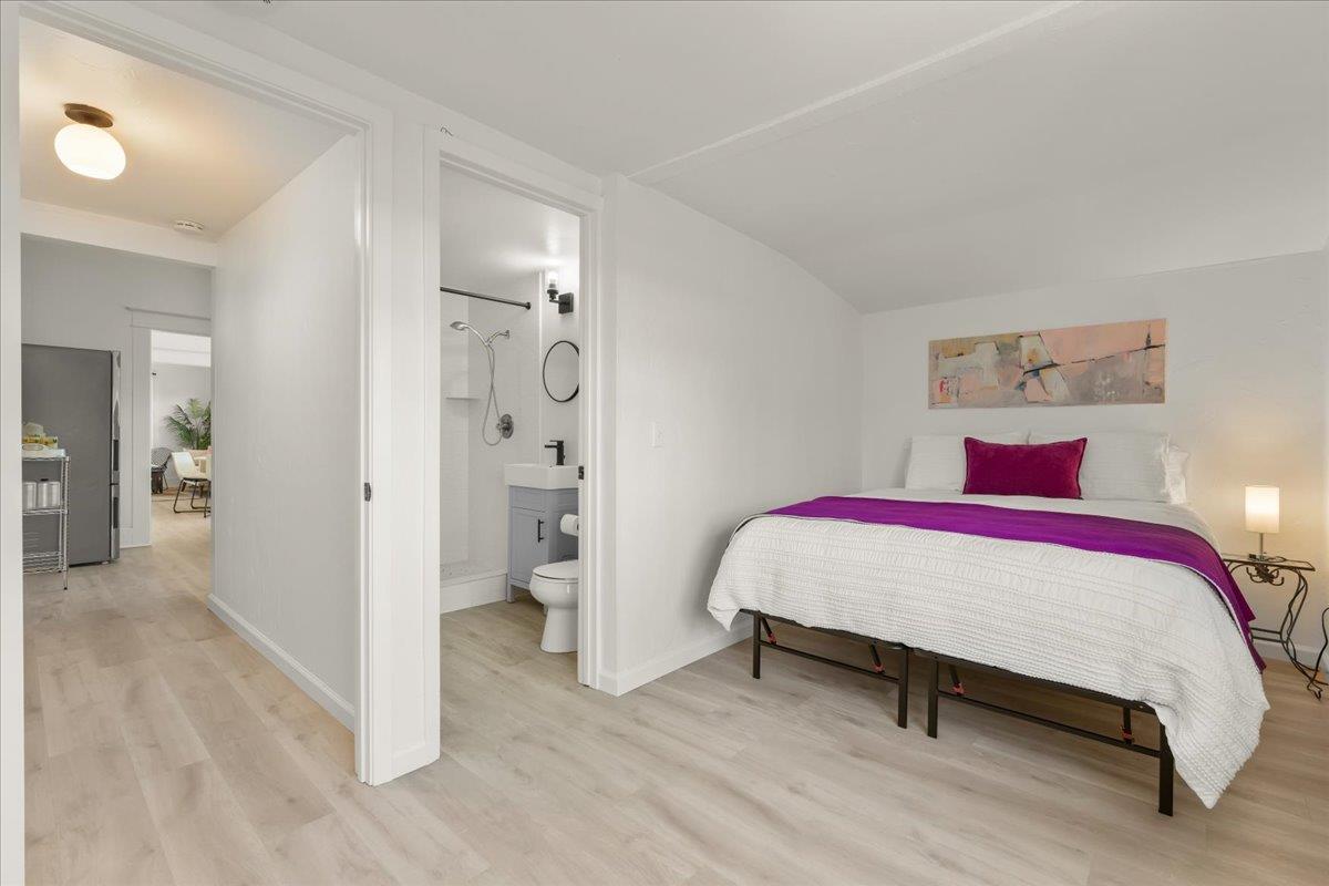 Detail Gallery Image 10 of 22 For 1139 Walk Circle, Santa Cruz,  CA 95060 - 2 Beds | 2 Baths