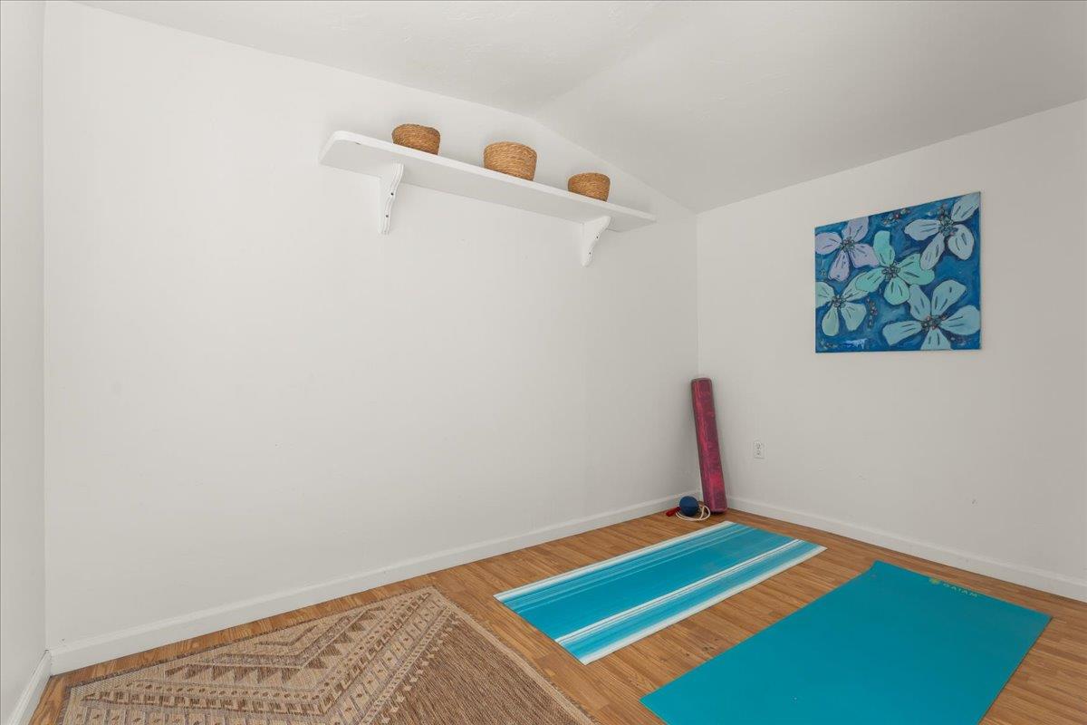 Detail Gallery Image 20 of 22 For 1139 Walk Circle, Santa Cruz,  CA 95060 - 2 Beds | 2 Baths