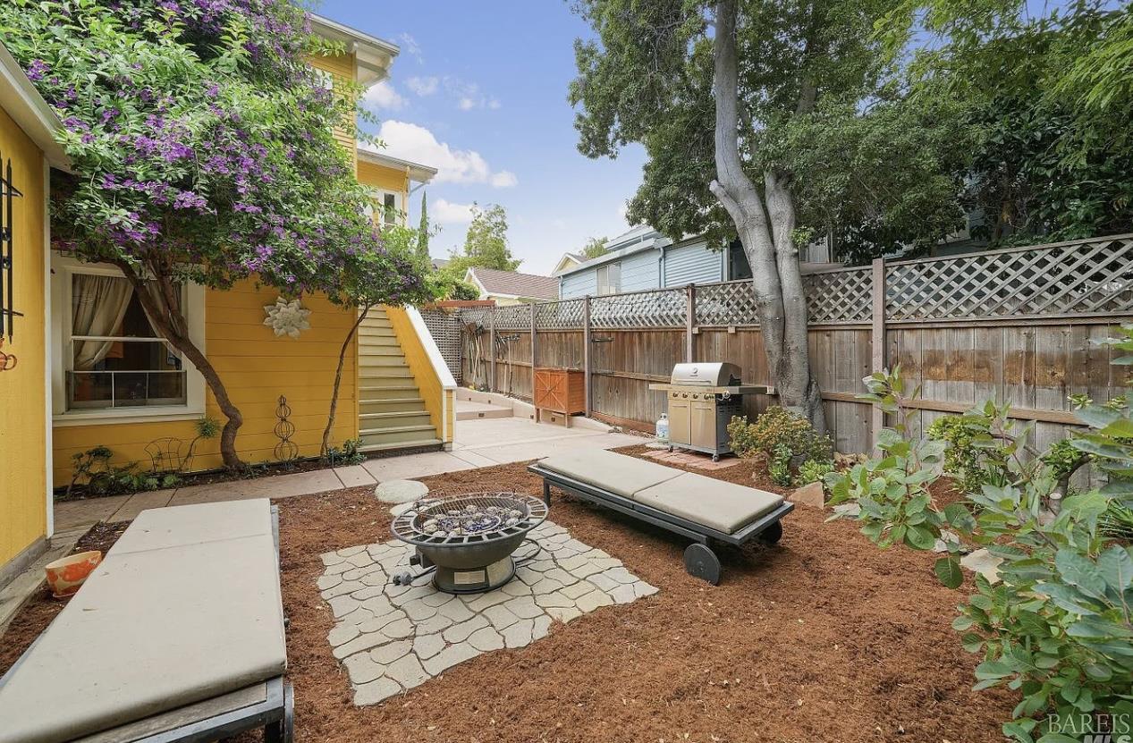 Detail Gallery Image 12 of 18 For 531 Kentucky St, Vallejo,  CA 94590 - 2 Beds | 2 Baths