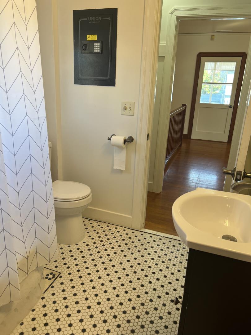 Detail Gallery Image 7 of 18 For 531 Kentucky St, Vallejo,  CA 94590 - 2 Beds | 2 Baths