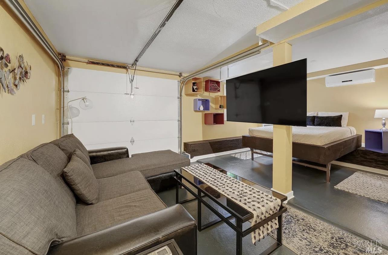 Detail Gallery Image 8 of 18 For 531 Kentucky St, Vallejo,  CA 94590 - 2 Beds | 2 Baths