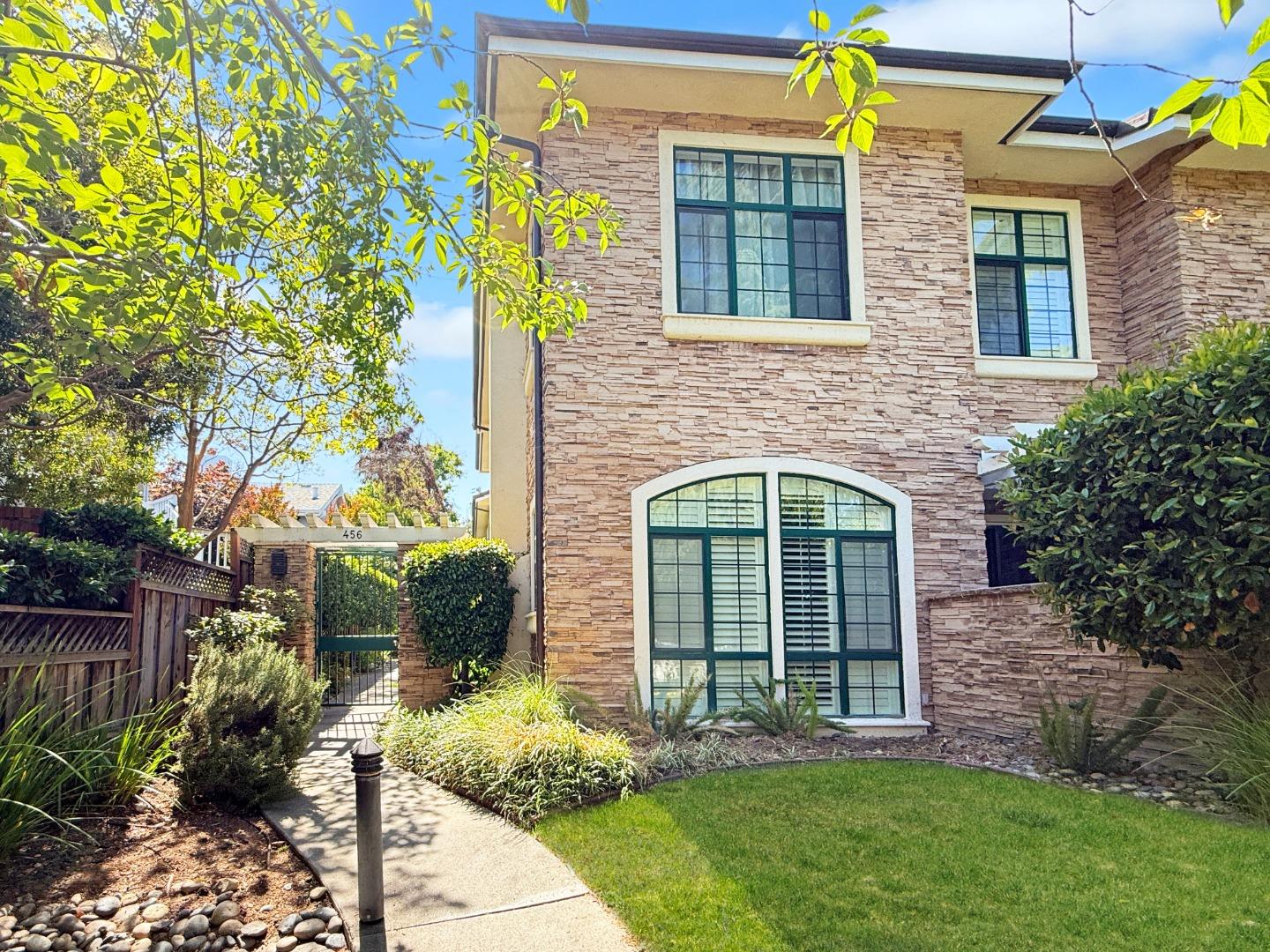 Detail Gallery Image 13 of 15 For 456 Gabilan St #3,  Los Altos,  CA 94022 - 1 Beds | 1 Baths