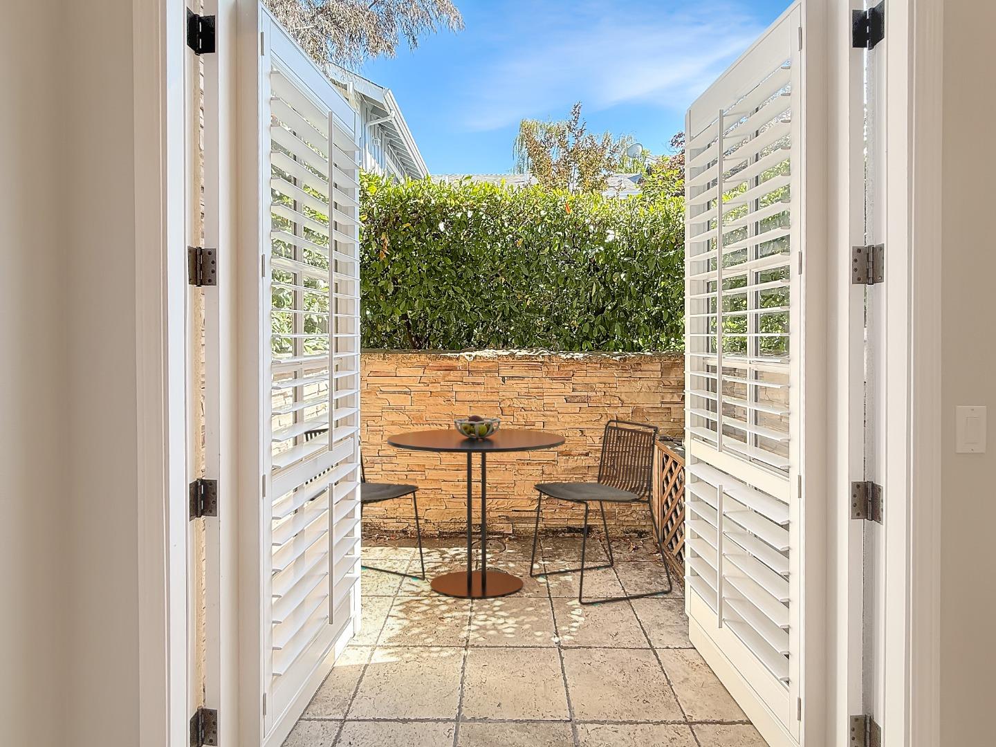 Detail Gallery Image 4 of 15 For 456 Gabilan St #3,  Los Altos,  CA 94022 - 1 Beds | 1 Baths