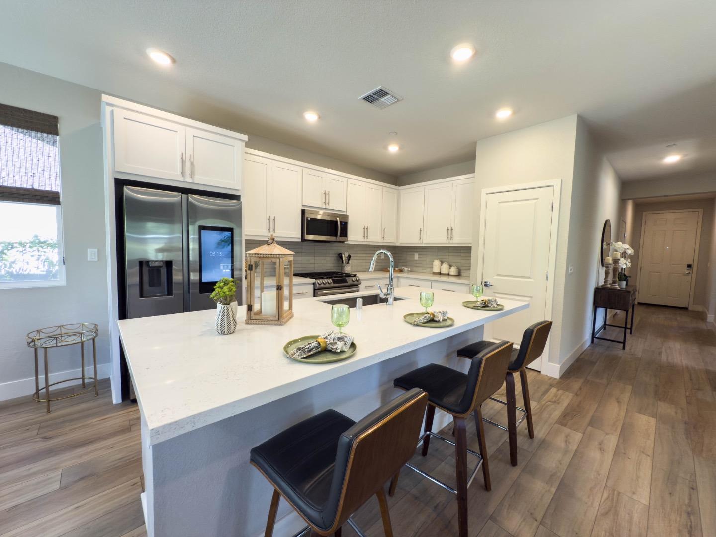 Detail Gallery Image 20 of 53 For 2581 Haybale St, Gilroy,  CA 95020 - 4 Beds | 3 Baths