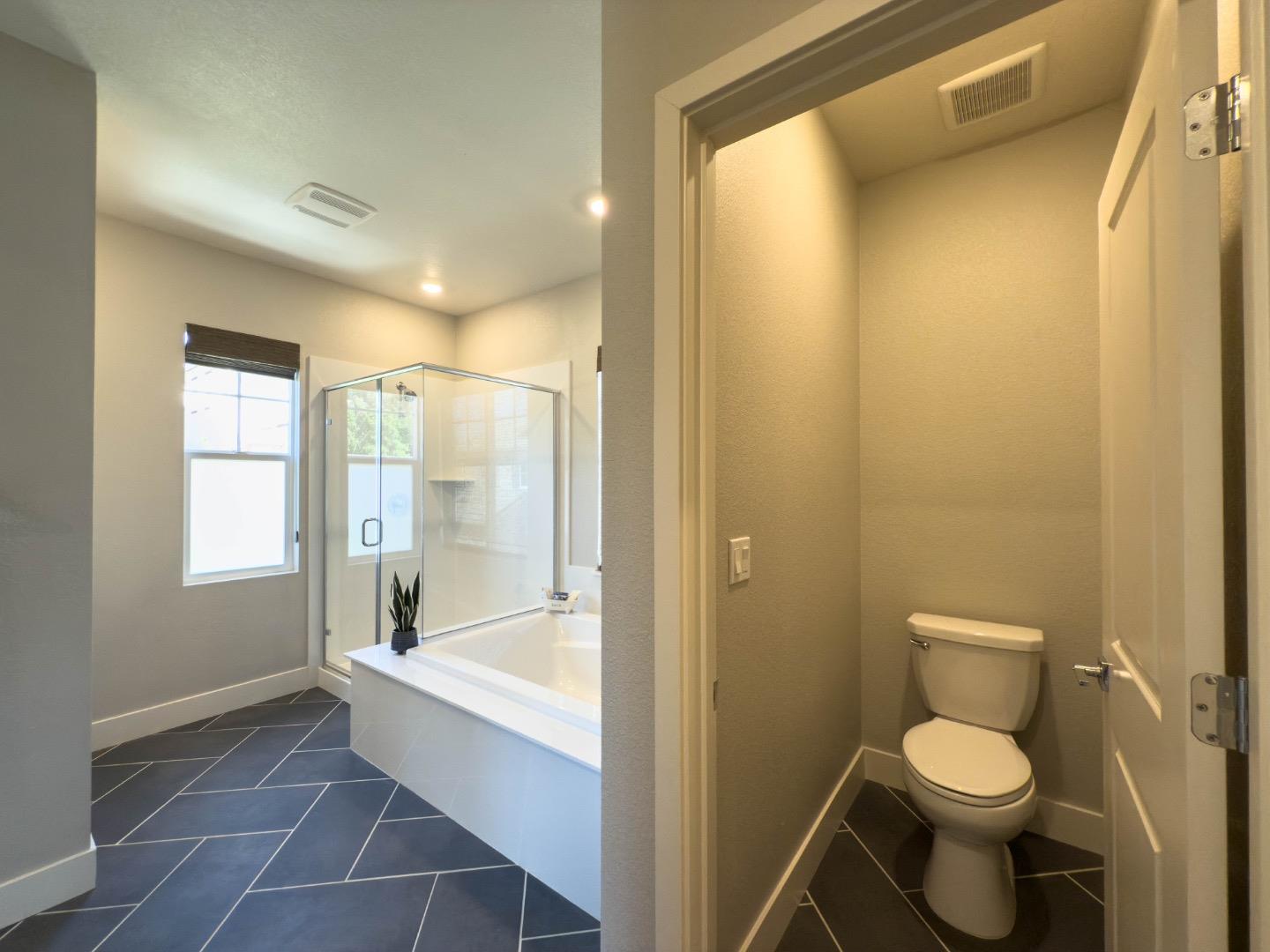 Detail Gallery Image 35 of 53 For 2581 Haybale St, Gilroy,  CA 95020 - 4 Beds | 3 Baths