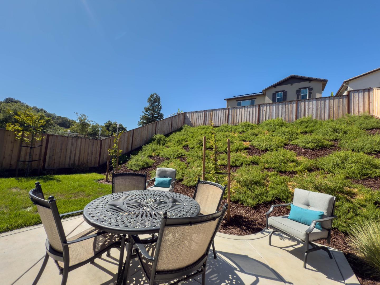 Detail Gallery Image 46 of 53 For 2581 Haybale St, Gilroy,  CA 95020 - 4 Beds | 3 Baths