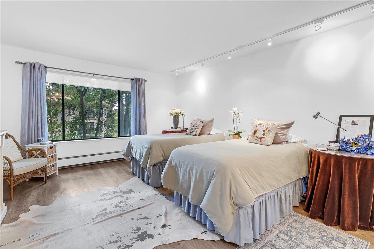 Detail Gallery Image 18 of 33 For 32 Ocean Pines Ln, Pebble Beach,  CA 93953 - 2 Beds | 2 Baths