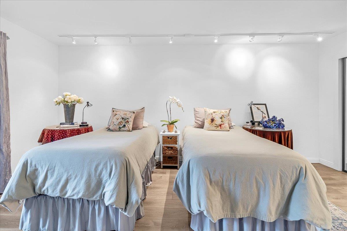 Detail Gallery Image 19 of 33 For 32 Ocean Pines Ln, Pebble Beach,  CA 93953 - 2 Beds | 2 Baths
