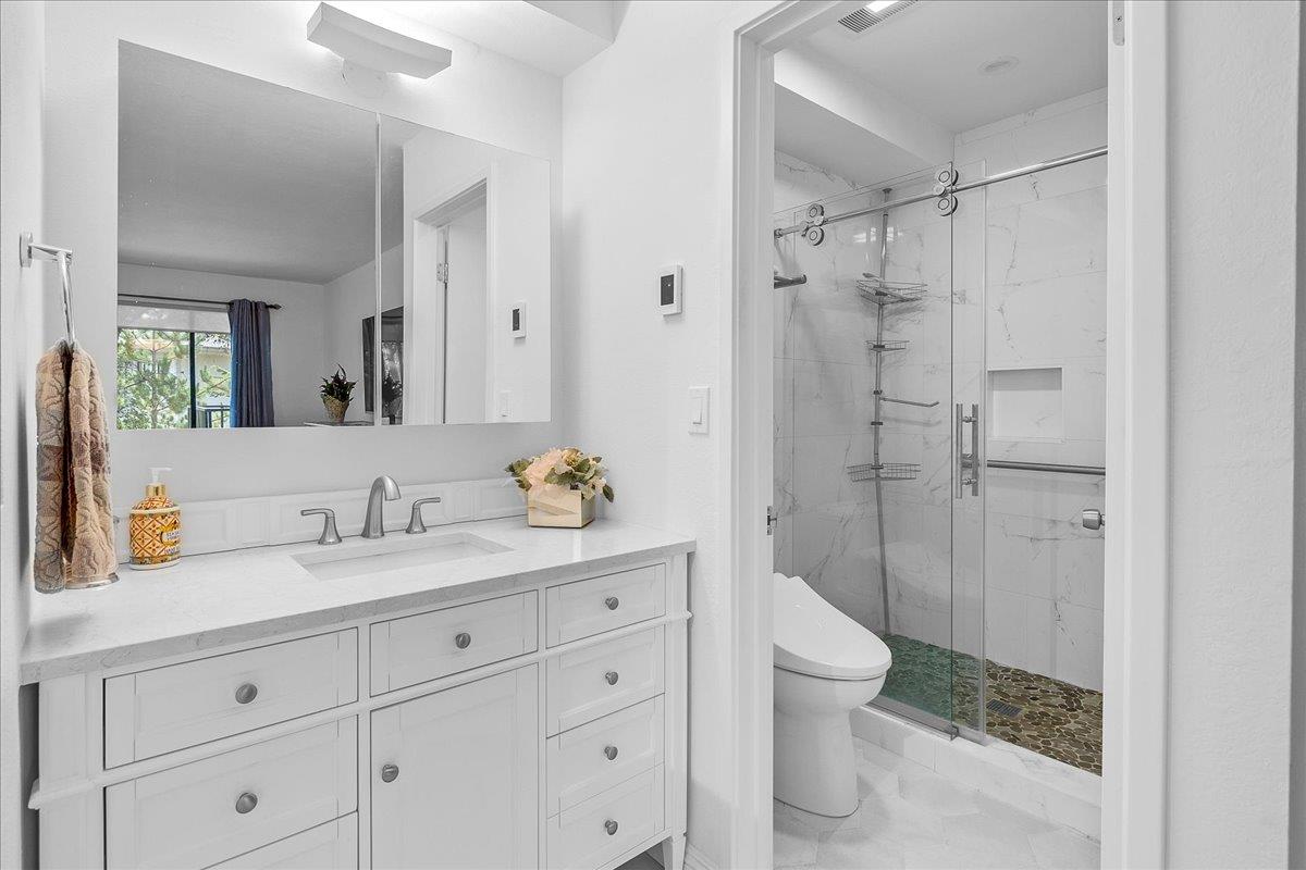 Detail Gallery Image 23 of 33 For 32 Ocean Pines Ln, Pebble Beach,  CA 93953 - 2 Beds | 2 Baths