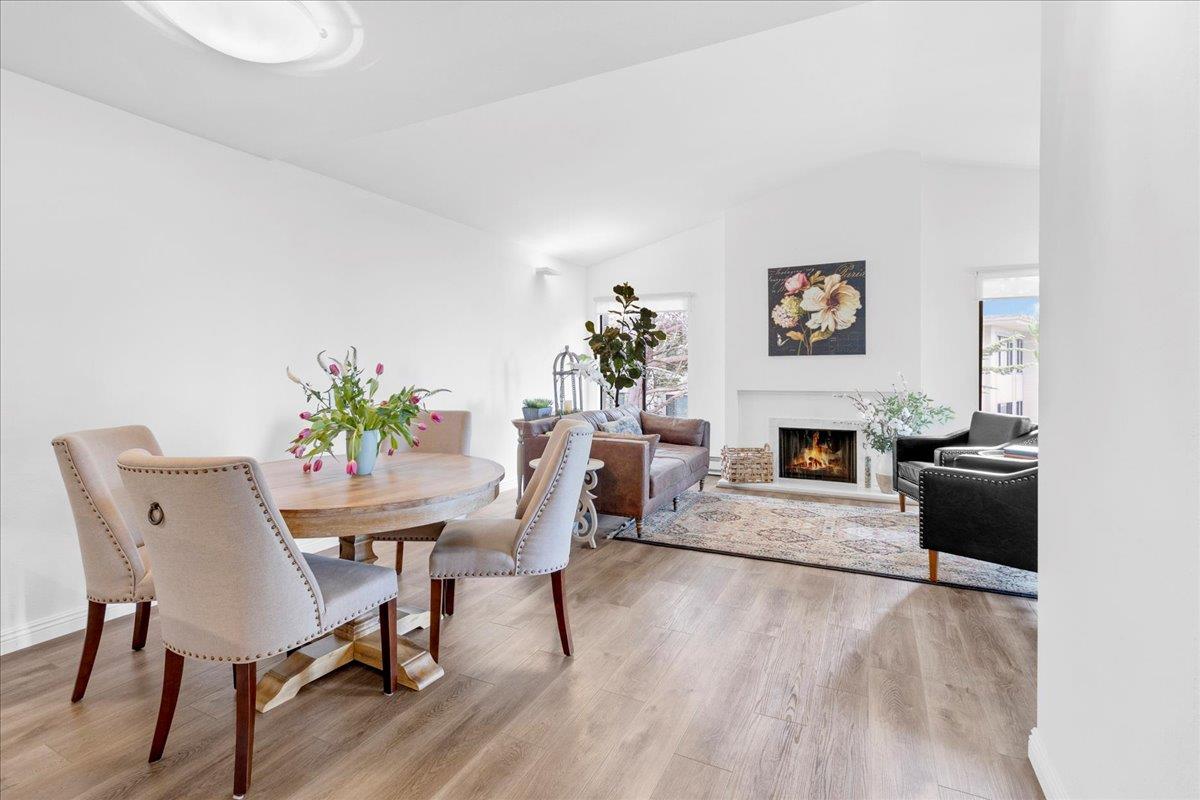 Detail Gallery Image 9 of 33 For 32 Ocean Pines Ln, Pebble Beach,  CA 93953 - 2 Beds | 2 Baths