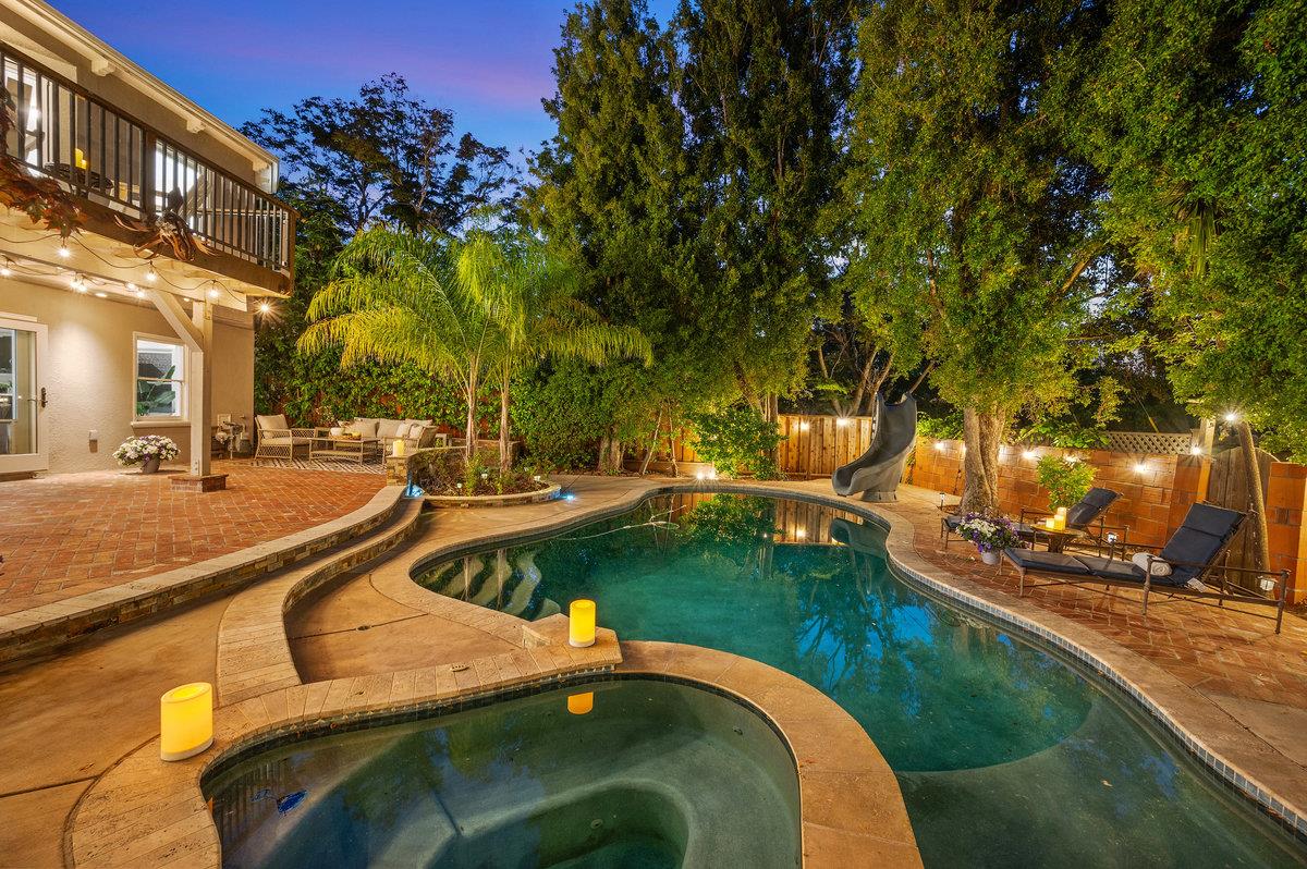 Detail Gallery Image 14 of 76 For 1308 Montero Ave, Burlingame,  CA 94010 - 4 Beds | 3/1 Baths