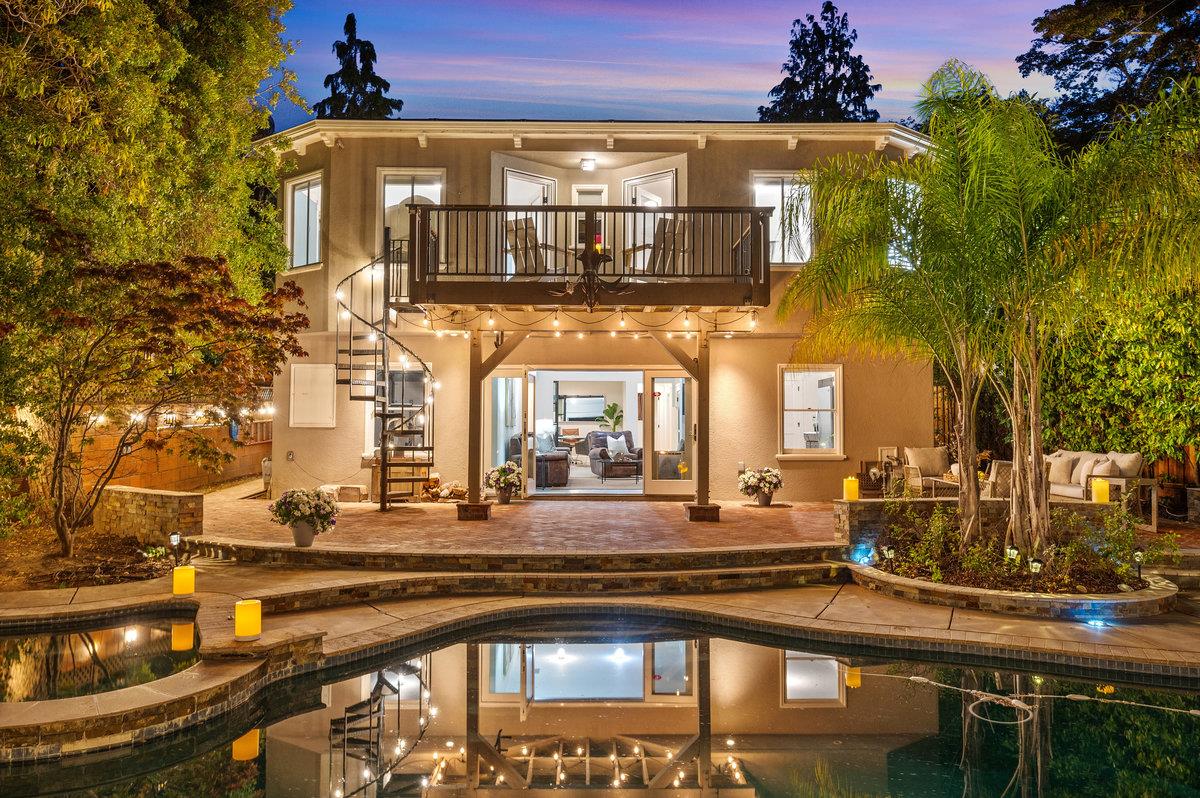 Detail Gallery Image 17 of 76 For 1308 Montero Ave, Burlingame,  CA 94010 - 4 Beds | 3/1 Baths