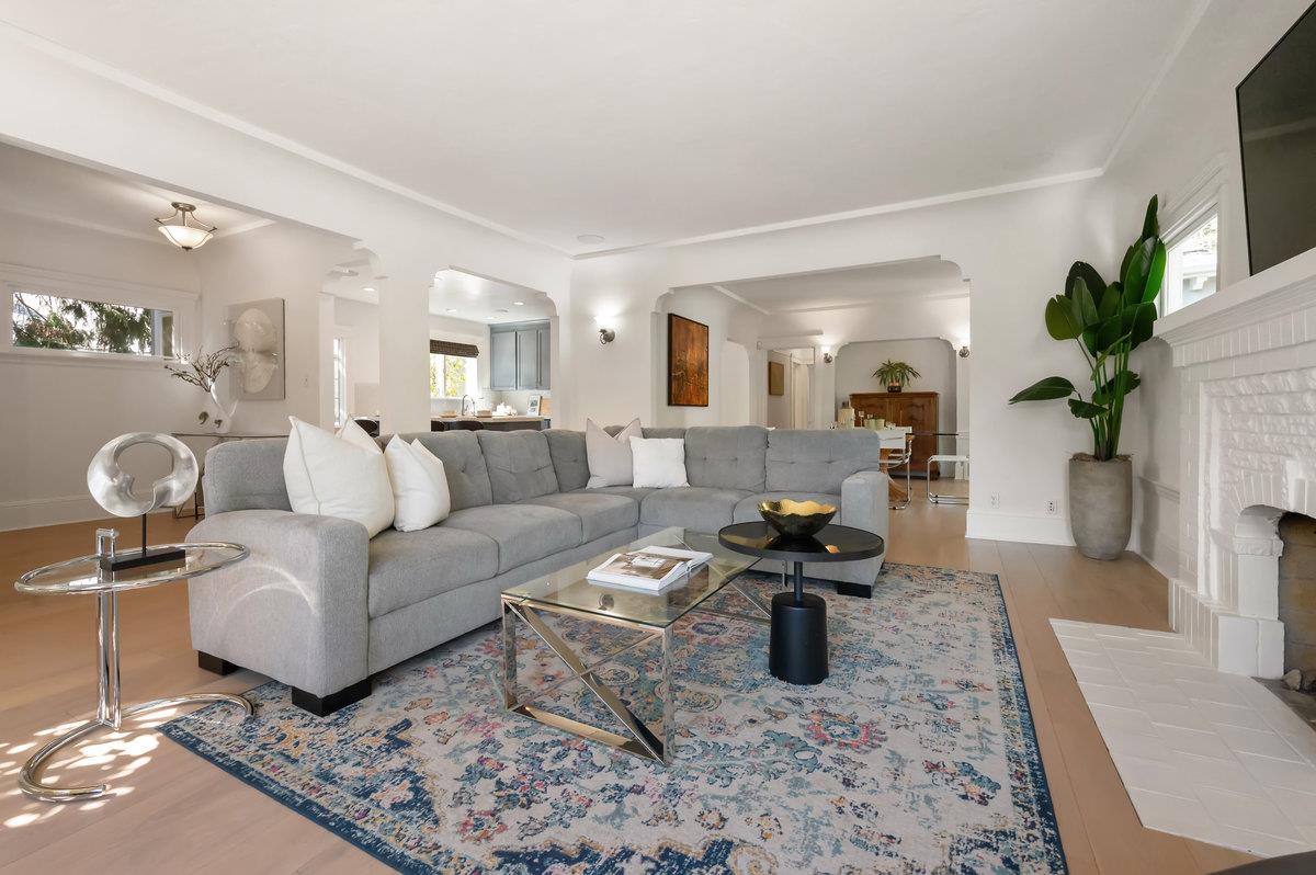 Detail Gallery Image 22 of 76 For 1308 Montero Ave, Burlingame,  CA 94010 - 4 Beds | 3/1 Baths