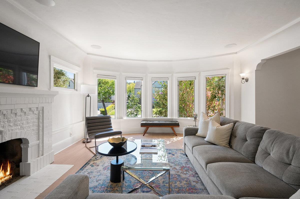 Detail Gallery Image 24 of 76 For 1308 Montero Ave, Burlingame,  CA 94010 - 4 Beds | 3/1 Baths