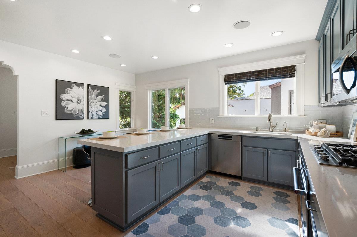Detail Gallery Image 34 of 76 For 1308 Montero Ave, Burlingame,  CA 94010 - 4 Beds | 3/1 Baths