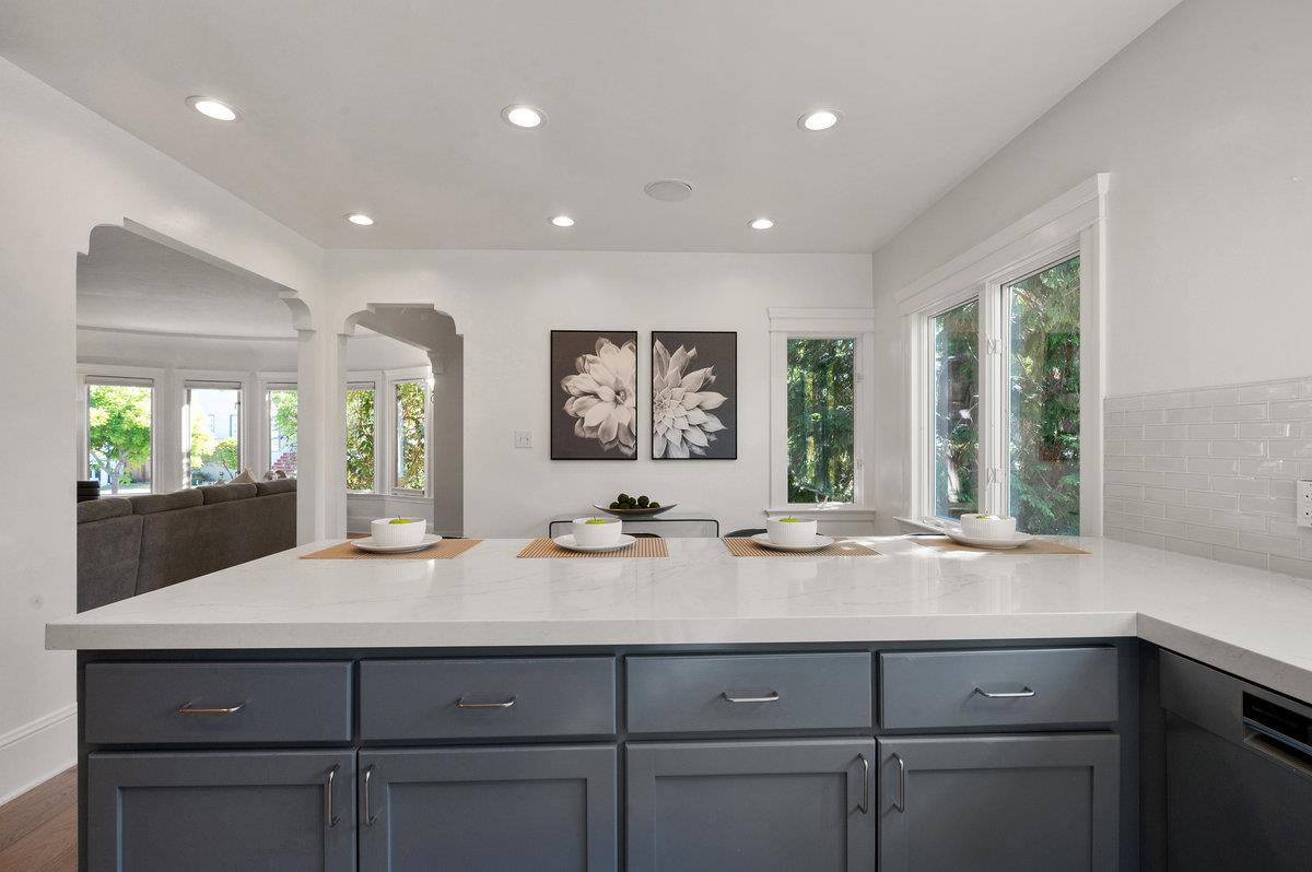 Detail Gallery Image 38 of 76 For 1308 Montero Ave, Burlingame,  CA 94010 - 4 Beds | 3/1 Baths