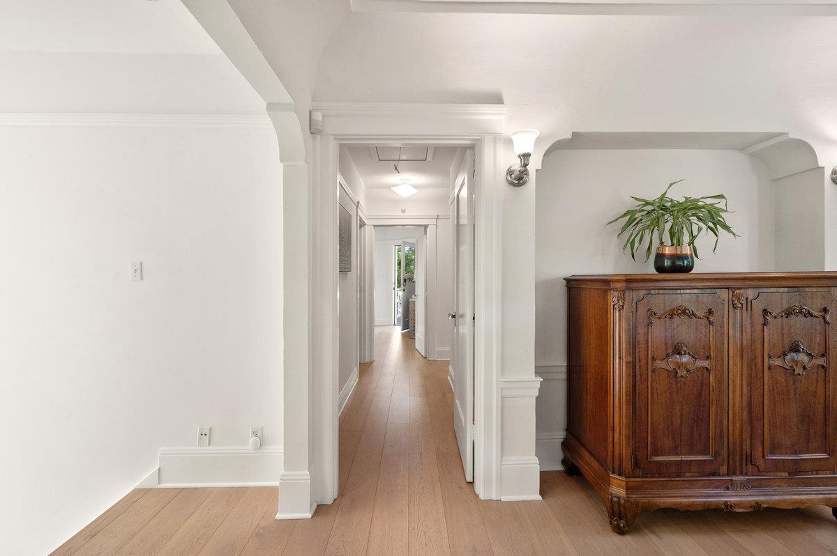 Detail Gallery Image 39 of 76 For 1308 Montero Ave, Burlingame,  CA 94010 - 4 Beds | 3/1 Baths