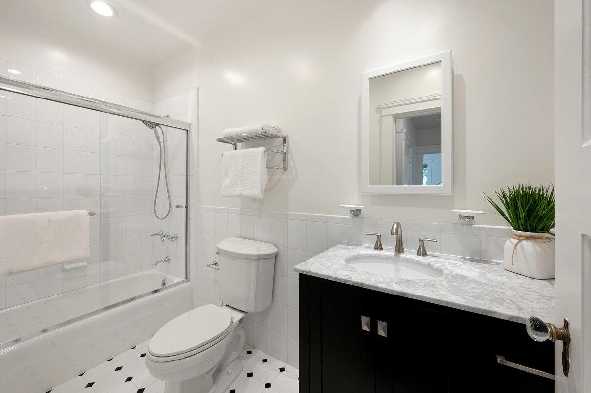 Detail Gallery Image 41 of 76 For 1308 Montero Ave, Burlingame,  CA 94010 - 4 Beds | 3/1 Baths