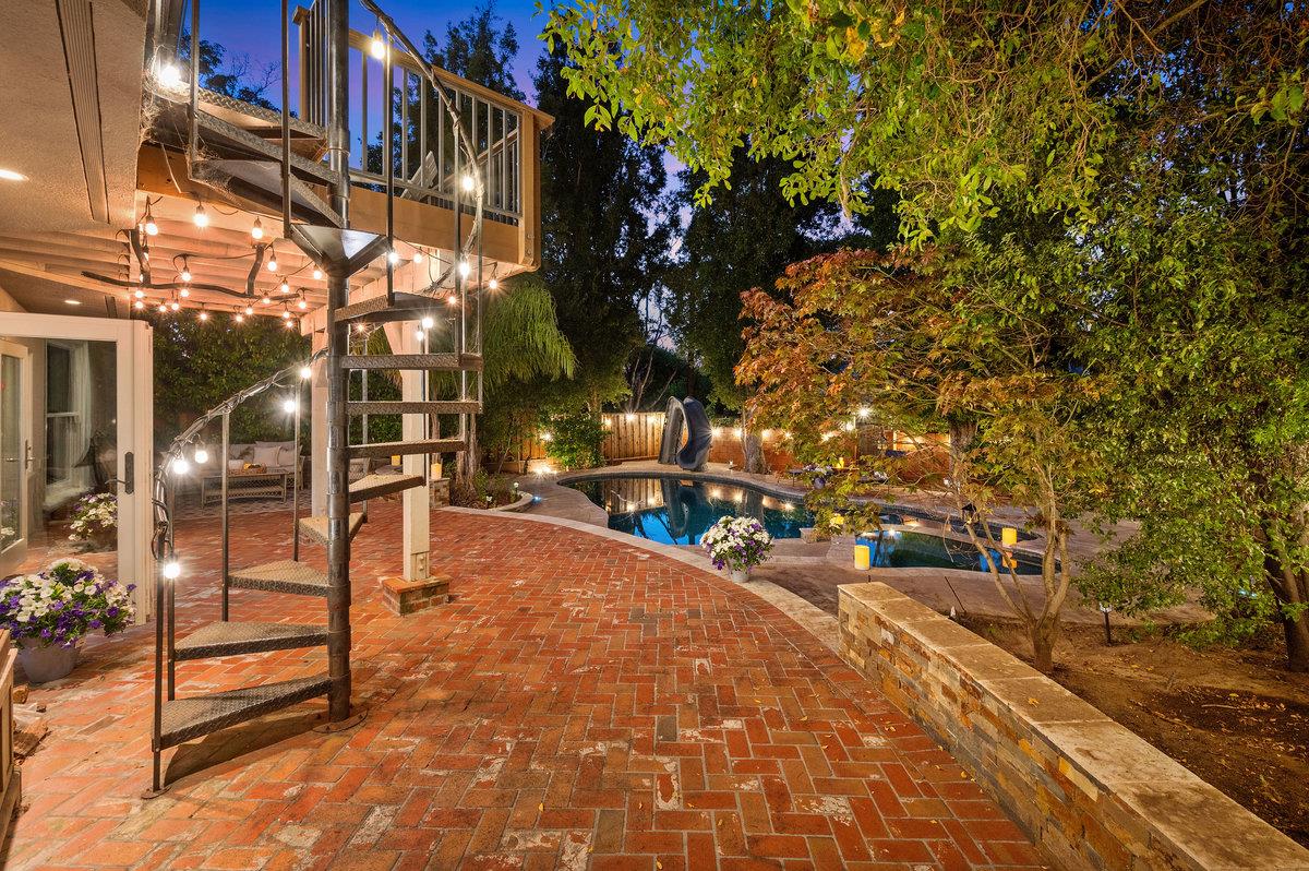 Detail Gallery Image 6 of 76 For 1308 Montero Ave, Burlingame,  CA 94010 - 4 Beds | 3/1 Baths