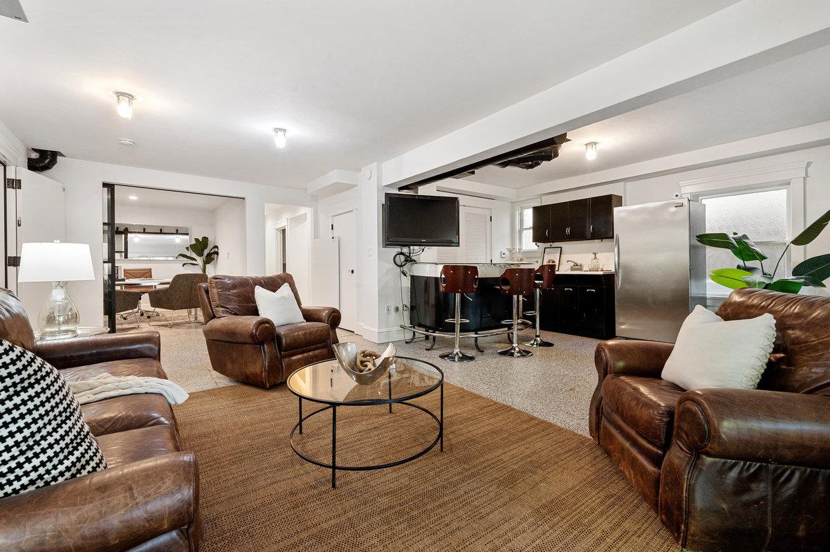 Detail Gallery Image 65 of 76 For 1308 Montero Ave, Burlingame,  CA 94010 - 4 Beds | 3/1 Baths