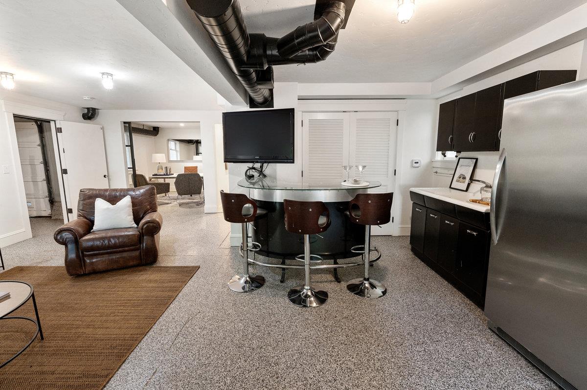 Detail Gallery Image 67 of 76 For 1308 Montero Ave, Burlingame,  CA 94010 - 4 Beds | 3/1 Baths