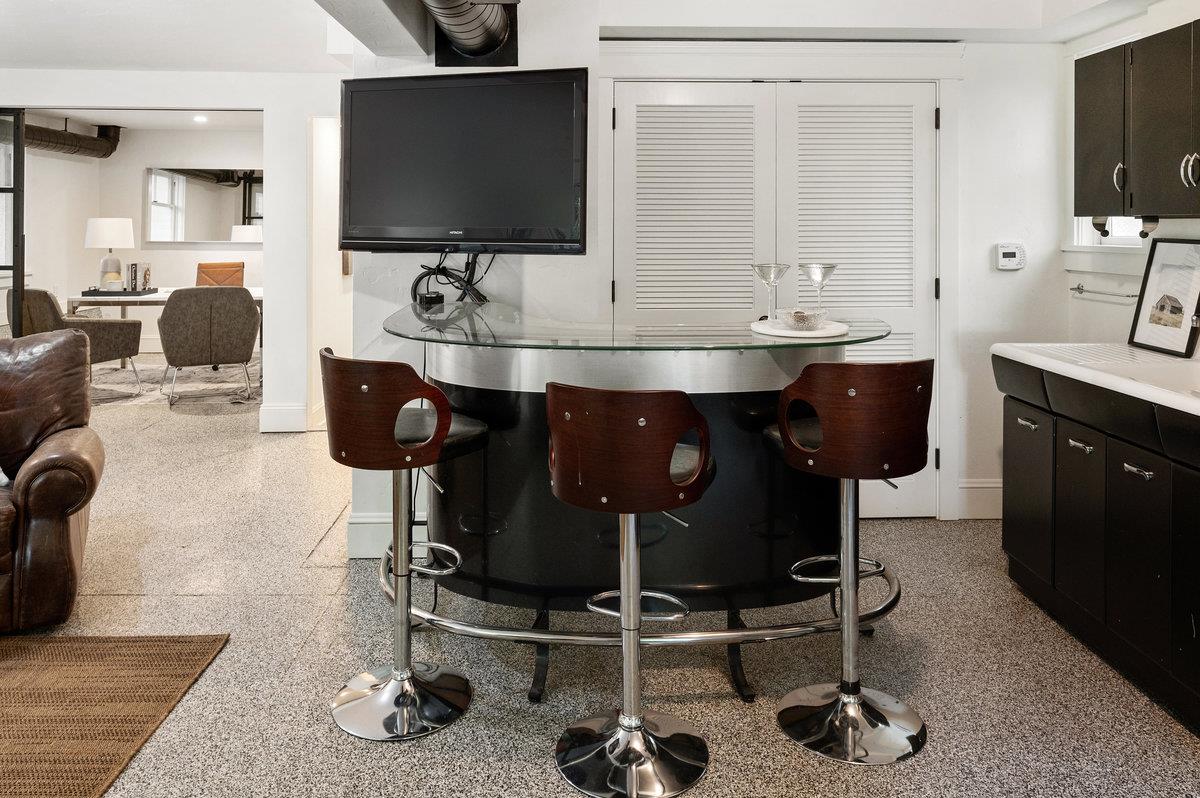 Detail Gallery Image 68 of 76 For 1308 Montero Ave, Burlingame,  CA 94010 - 4 Beds | 3/1 Baths