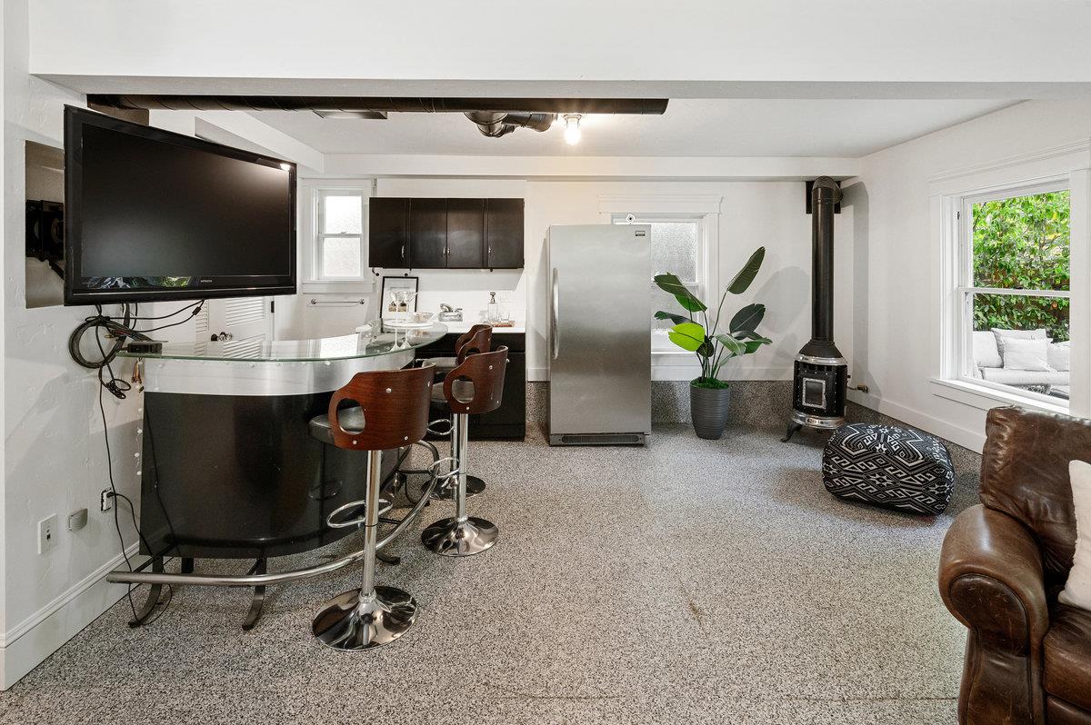 Detail Gallery Image 70 of 76 For 1308 Montero Ave, Burlingame,  CA 94010 - 4 Beds | 3/1 Baths