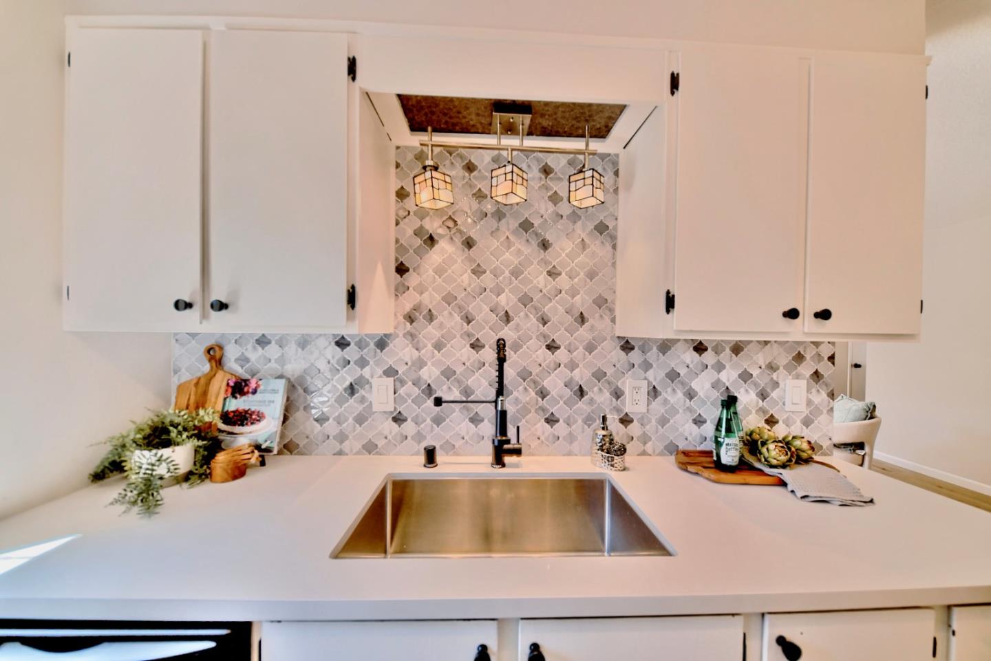 Detail Gallery Image 11 of 36 For 1770 Gazelle Way, Hayward,  CA 94541 - 2 Beds | 1/1 Baths