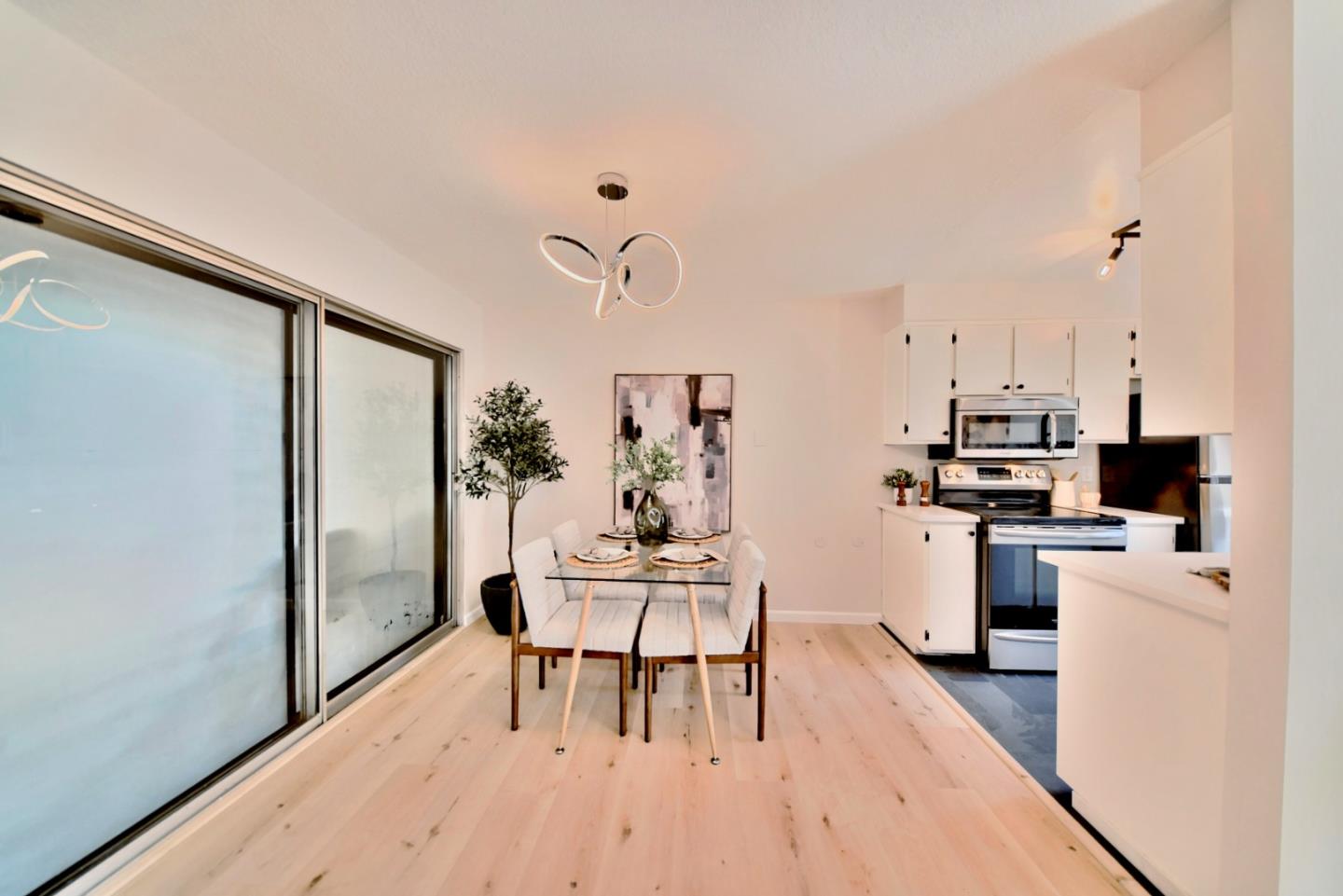 Detail Gallery Image 6 of 36 For 1770 Gazelle Way, Hayward,  CA 94541 - 2 Beds | 1/1 Baths