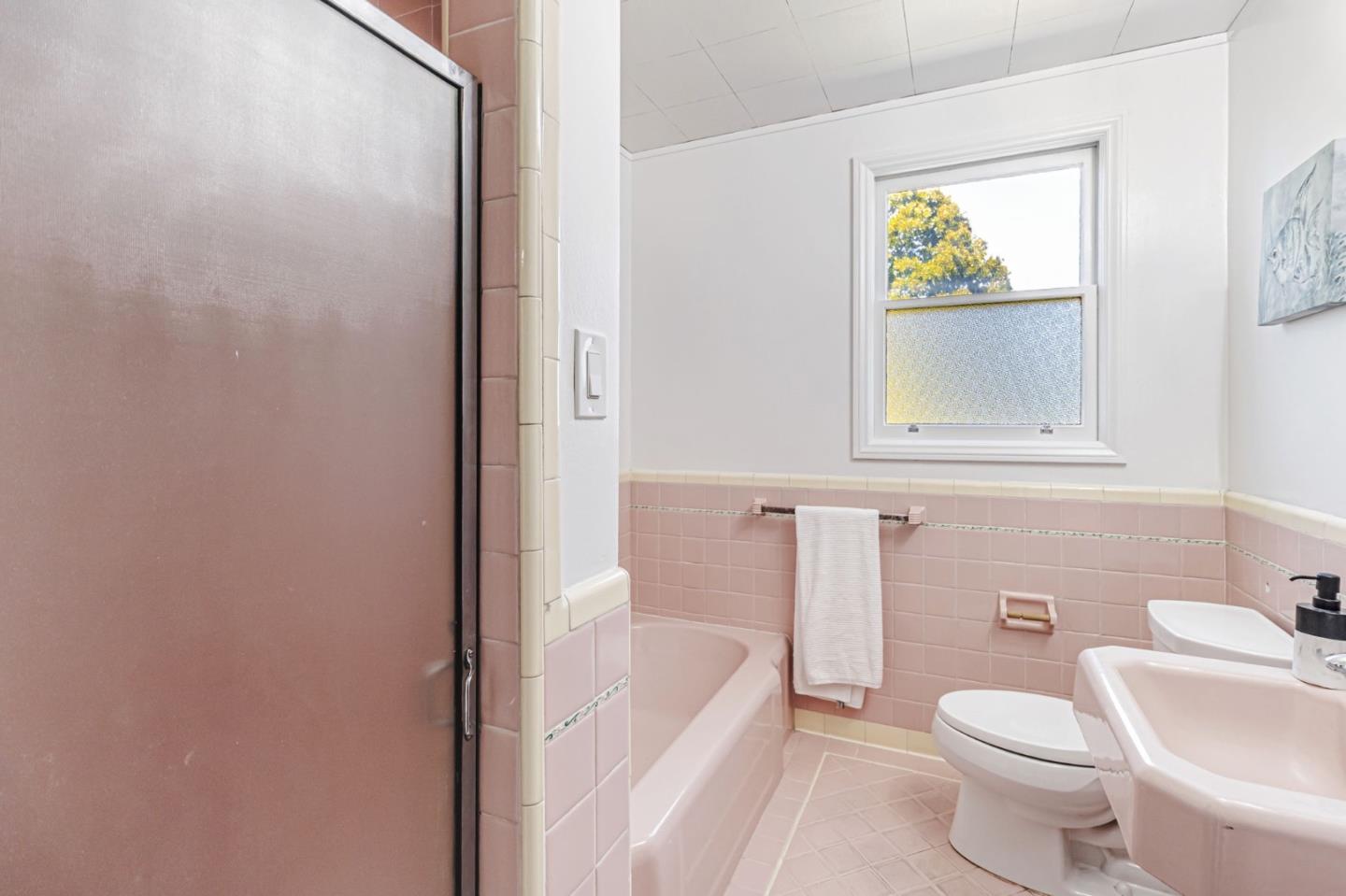Detail Gallery Image 33 of 53 For 382 El Paseo, Millbrae,  CA 94030 - 4 Beds | 2 Baths