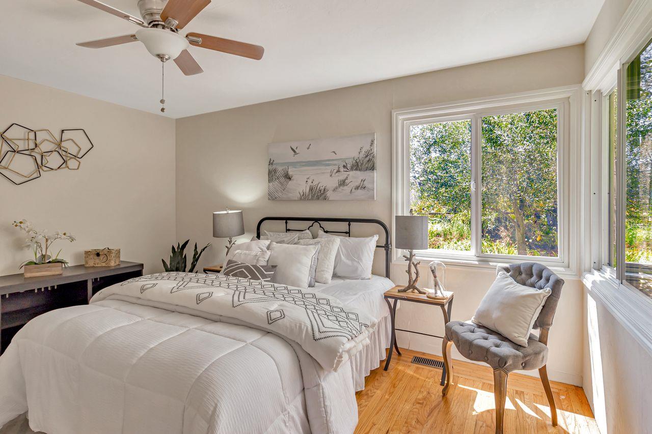 Detail Gallery Image 11 of 42 For 2534 Howard Ave, San Carlos,  CA 94070 - 2 Beds | 2 Baths