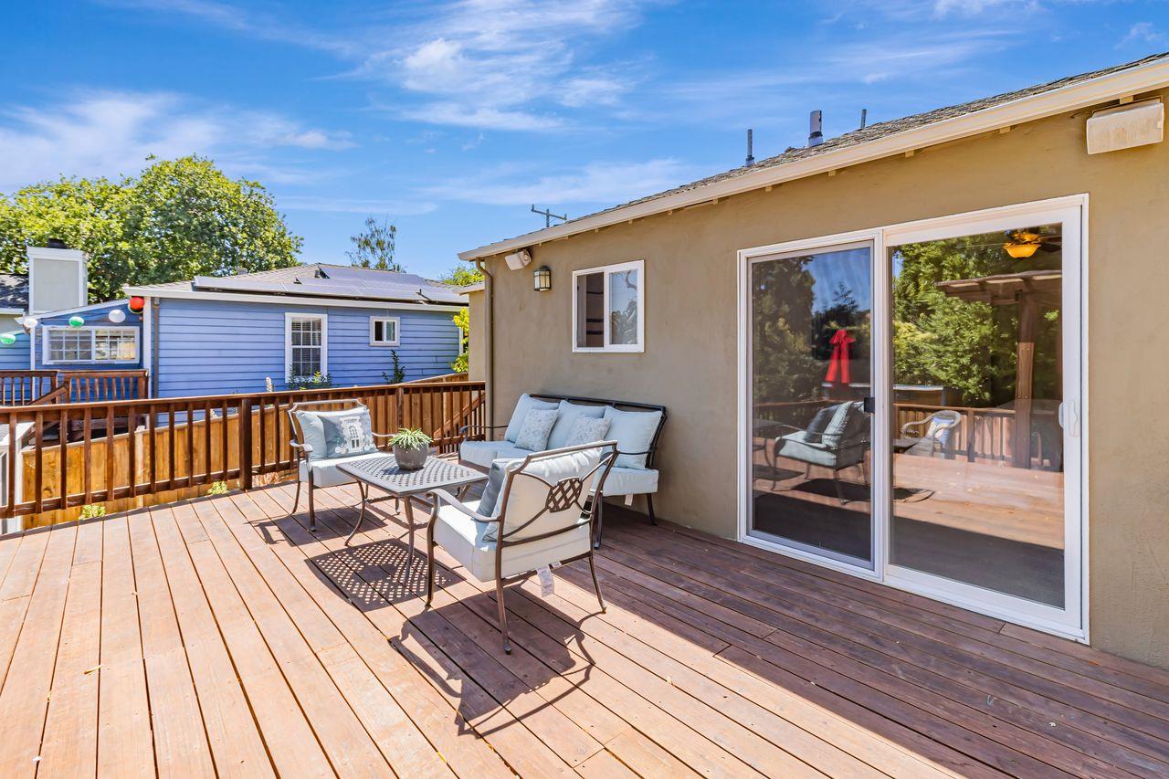 Detail Gallery Image 26 of 42 For 2534 Howard Ave, San Carlos,  CA 94070 - 2 Beds | 2 Baths