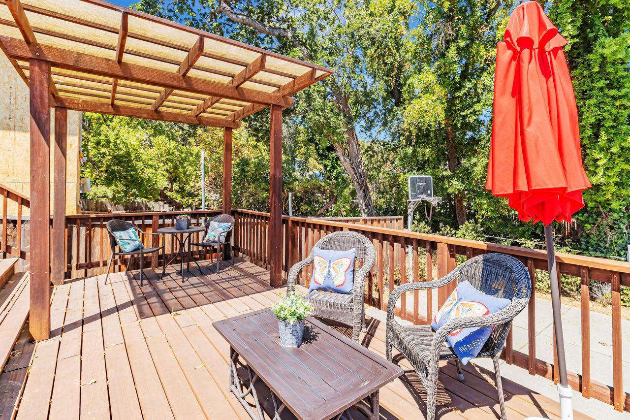 Detail Gallery Image 30 of 42 For 2534 Howard Ave, San Carlos,  CA 94070 - 2 Beds | 2 Baths