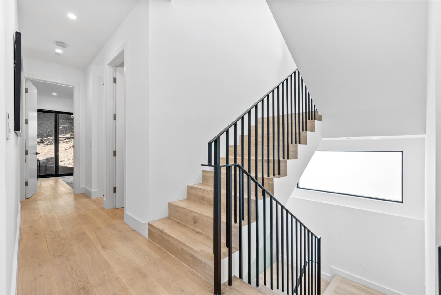 Detail Gallery Image 23 of 41 For 715 Santa Barbara Rd, Berkeley,  CA 94707 - 4 Beds | 3/2 Baths