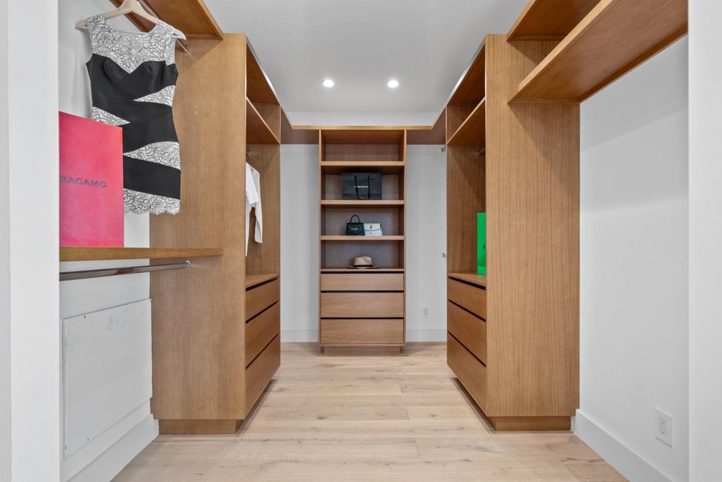 Detail Gallery Image 32 of 41 For 715 Santa Barbara Rd, Berkeley,  CA 94707 - 4 Beds | 3/2 Baths