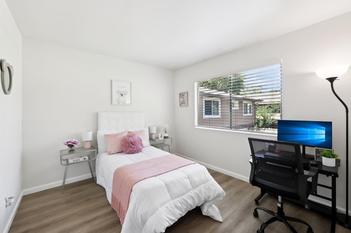 Detail Gallery Image 13 of 29 For 709 Whitewater Ct, San Jose,  CA 95133 - 3 Beds | 2 Baths