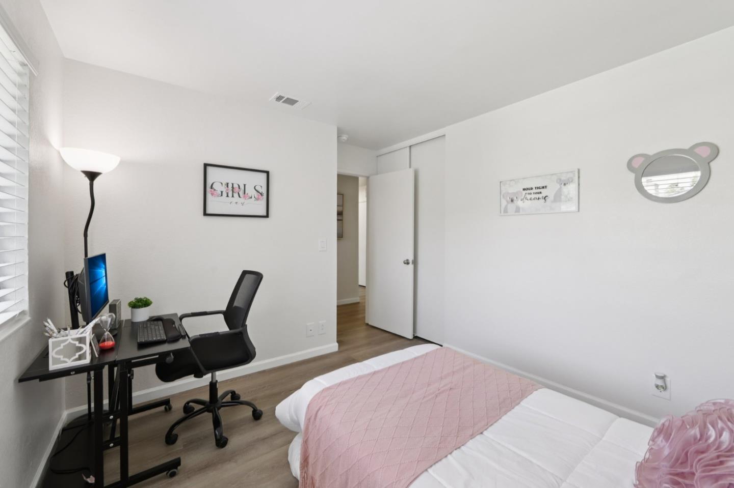 Detail Gallery Image 14 of 29 For 709 Whitewater Ct, San Jose,  CA 95133 - 3 Beds | 2 Baths