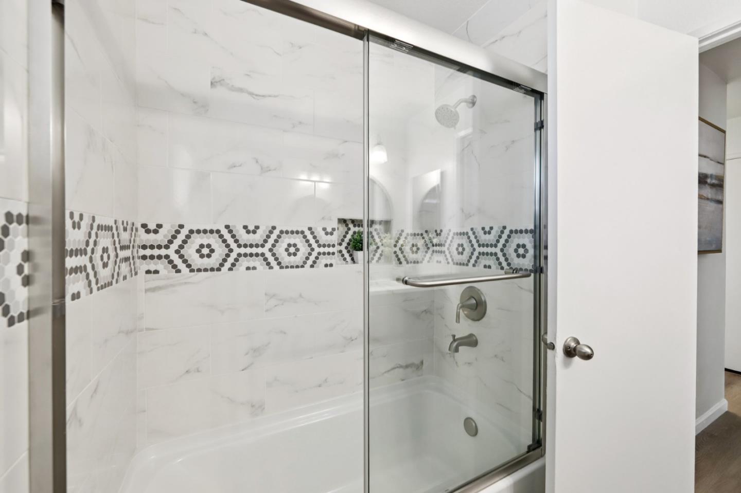 Detail Gallery Image 16 of 29 For 709 Whitewater Ct, San Jose,  CA 95133 - 3 Beds | 2 Baths