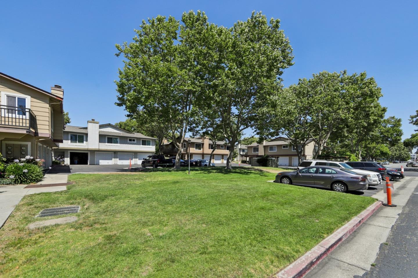 Detail Gallery Image 26 of 29 For 709 Whitewater Ct, San Jose,  CA 95133 - 3 Beds | 2 Baths
