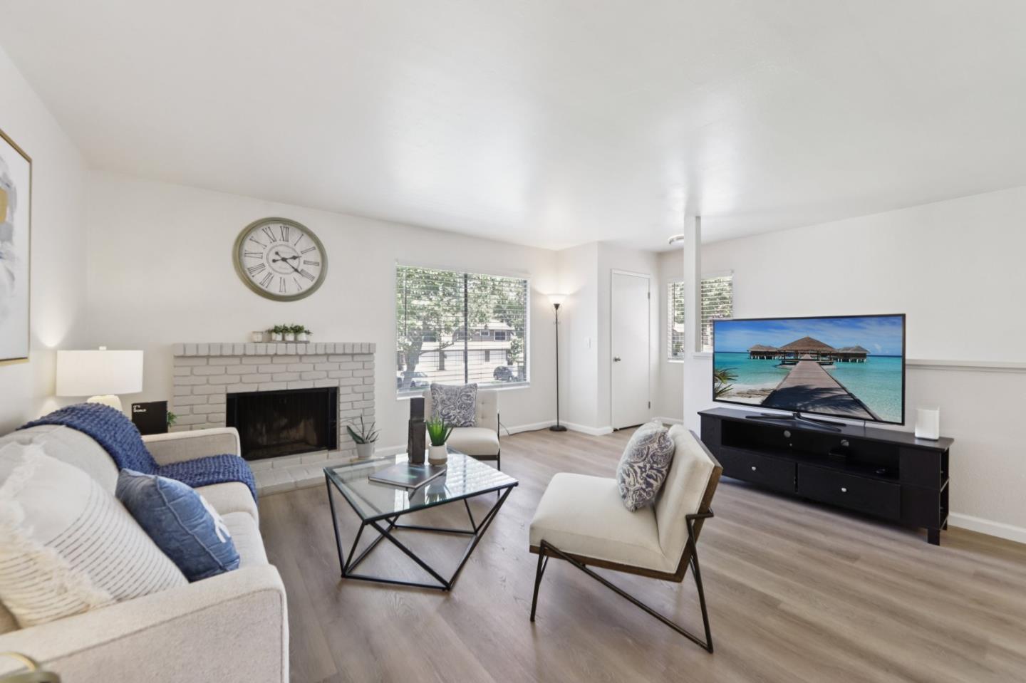 Detail Gallery Image 6 of 29 For 709 Whitewater Ct, San Jose,  CA 95133 - 3 Beds | 2 Baths