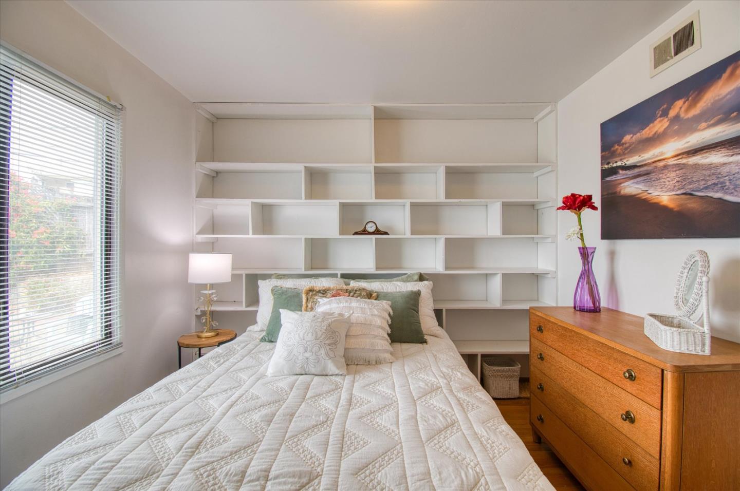 Detail Gallery Image 12 of 21 For 1107 Morningside Ave, South San Francisco,  CA 94080 - 3 Beds | 2 Baths