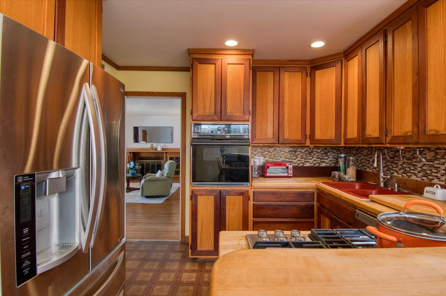 Detail Gallery Image 14 of 21 For 1107 Morningside Ave, South San Francisco,  CA 94080 - 3 Beds | 2 Baths