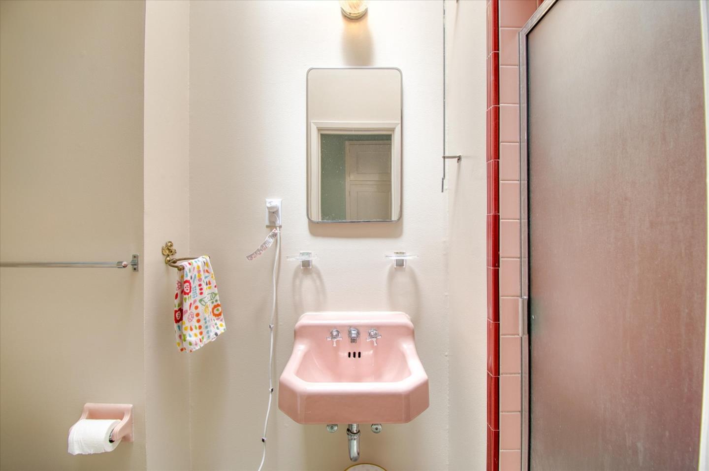Detail Gallery Image 8 of 21 For 1107 Morningside Ave, South San Francisco,  CA 94080 - 3 Beds | 2 Baths