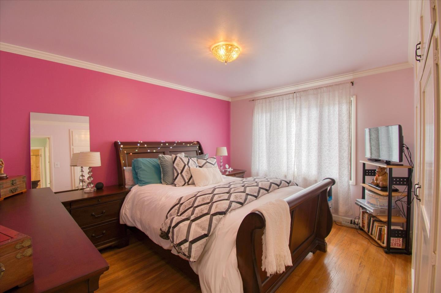Detail Gallery Image 9 of 21 For 1107 Morningside Ave, South San Francisco,  CA 94080 - 3 Beds | 2 Baths