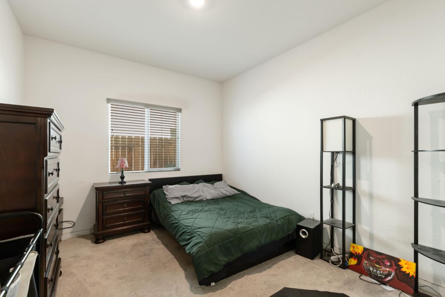 Detail Gallery Image 14 of 23 For 2066 Greenbriar Dr #2066,  Los Banos,  CA 93635 - 4 Beds | 3 Baths