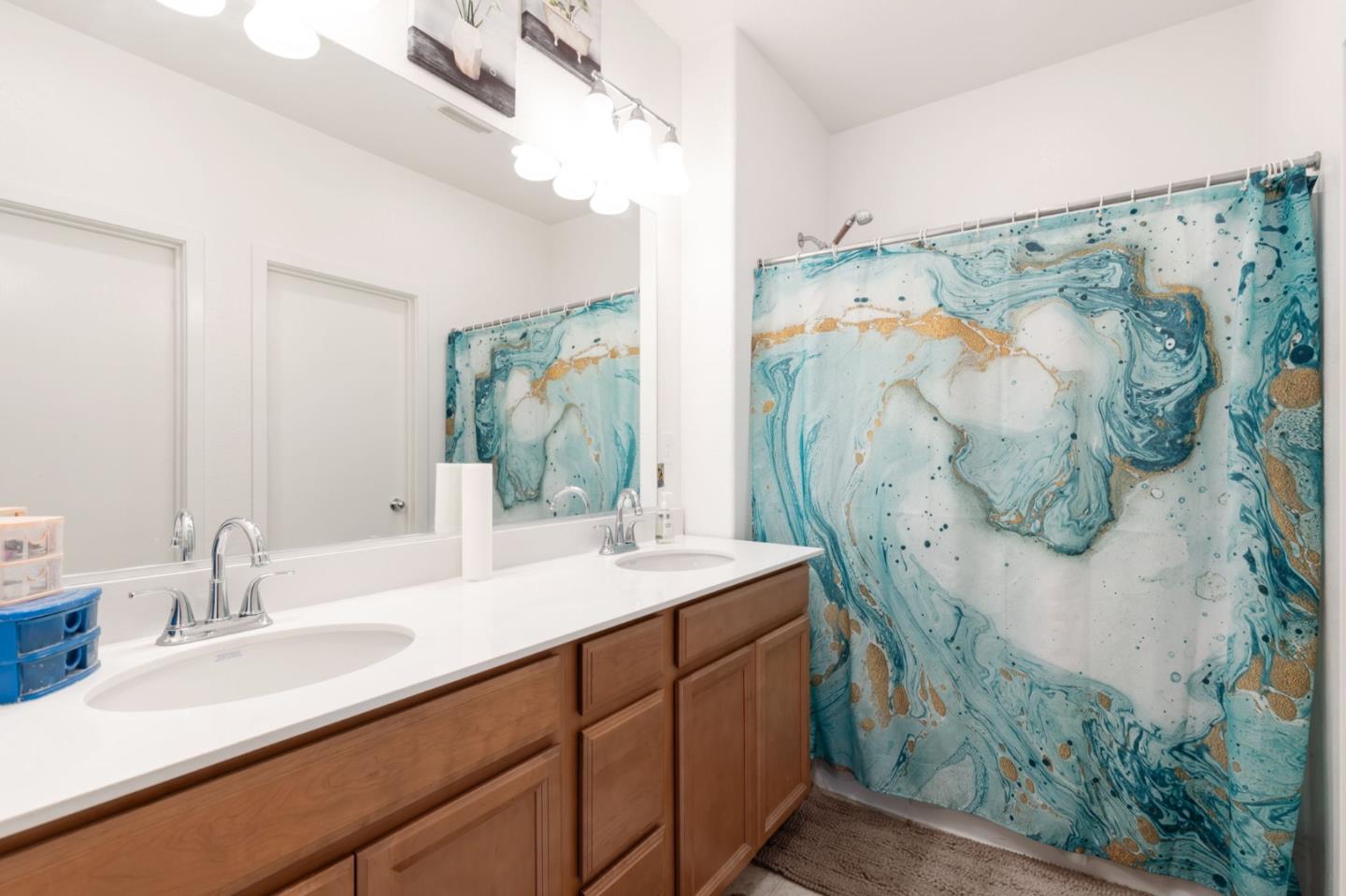 Detail Gallery Image 17 of 23 For 2066 Greenbriar Dr #2066,  Los Banos,  CA 93635 - 4 Beds | 3 Baths